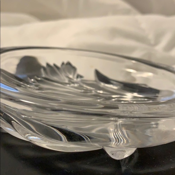 Pretty floral Jewelry dish or paperweight. Glass - Picture 5 of 7